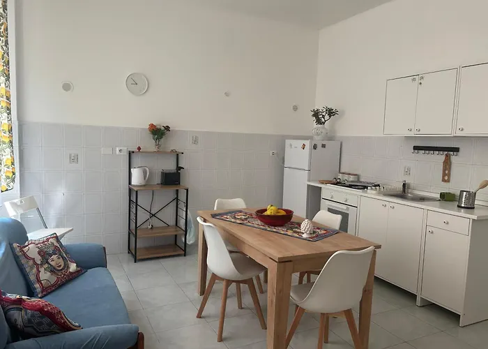 Nausika's House ジャルディーニ・ナクソス